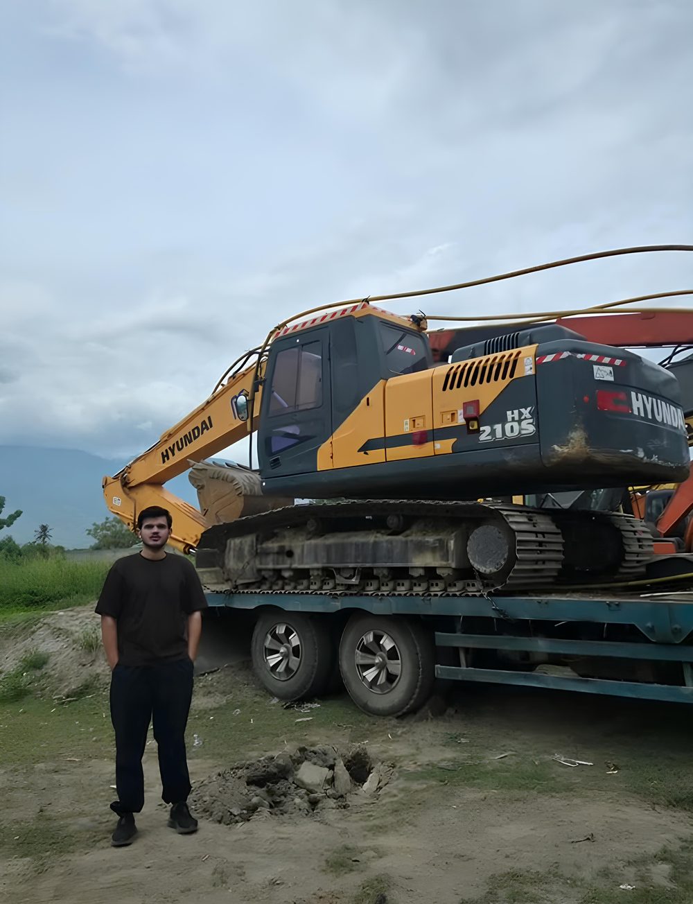 Hyundai HX210S Excavator